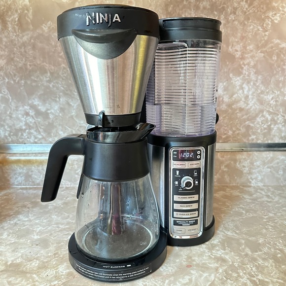 Ninja Kitchen Ninja Model Cf8 Coffee Maker 10 Cup Coffee Bar